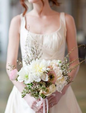 Detalles en rosa para una boda clásica y romántica