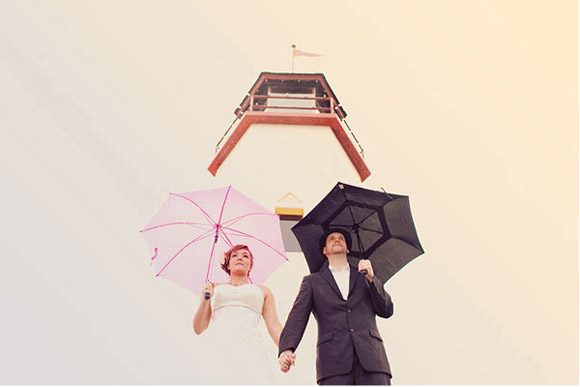 Boda con lluvia : paraguas, botas y ¡buen humor!