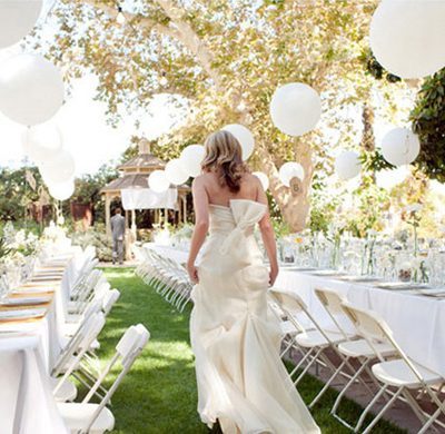 Decoración para bodas con globos de colores