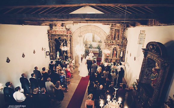 Roberto + Julia: Boda en Galicia por Anais Gandiaga