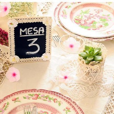 Como hacer un centro de mesa romantico con jaulas vintage