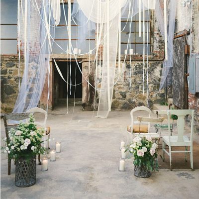 Bodas urbanas - un look industrial con encanto