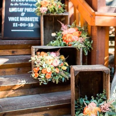 Como decorar las escaleras en las bodas