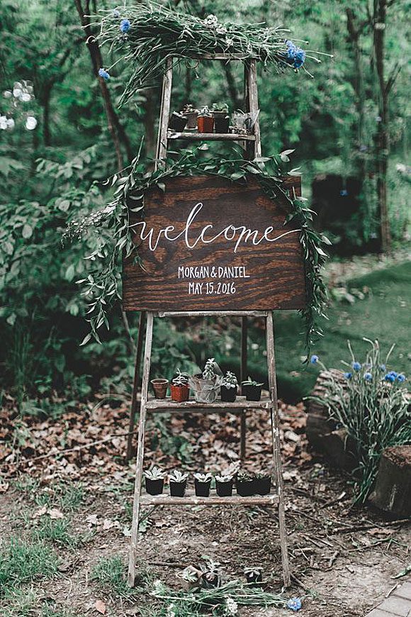 Decora tu boda con escaleras de madera