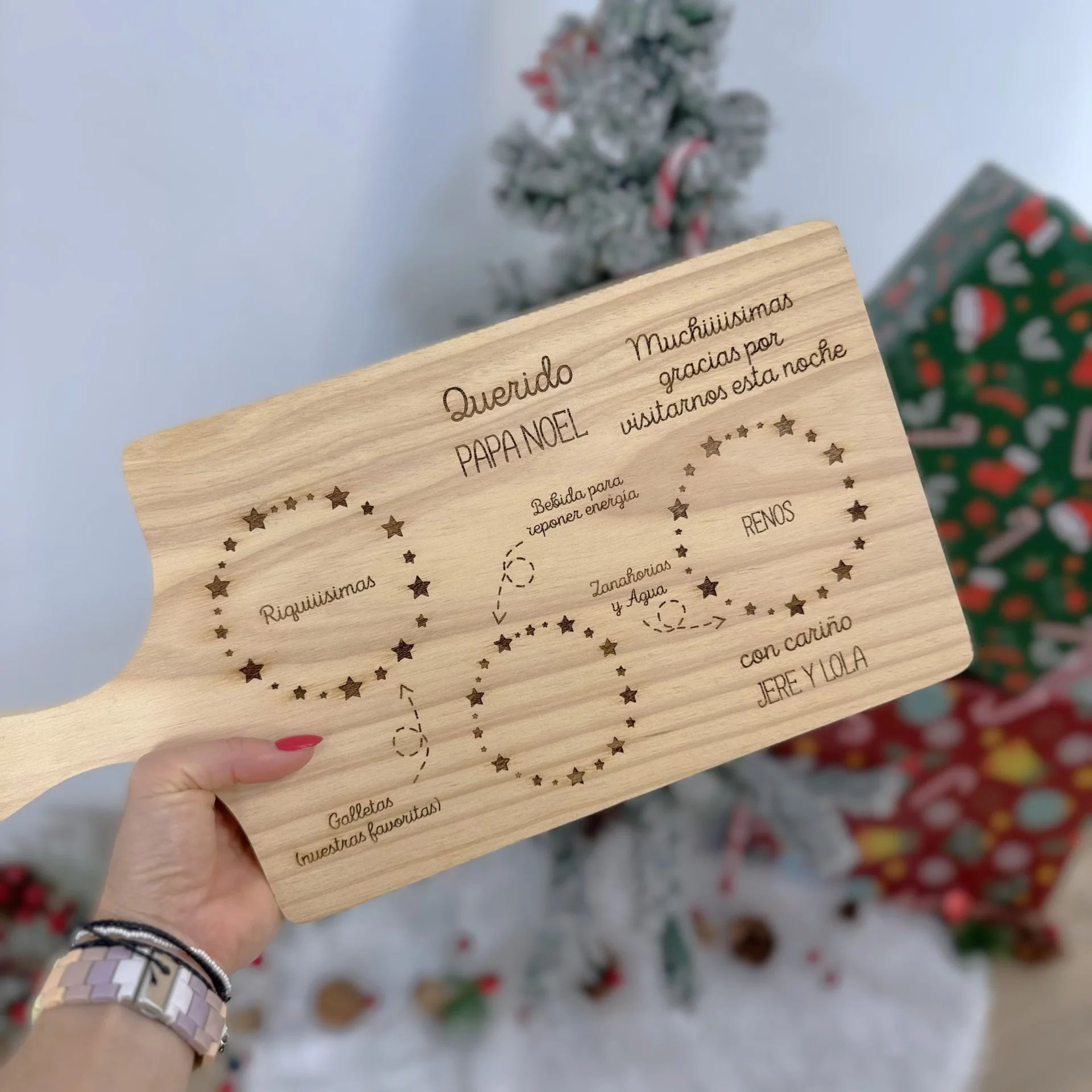 Tabla navideña personalizada para ritual de Nochebuena