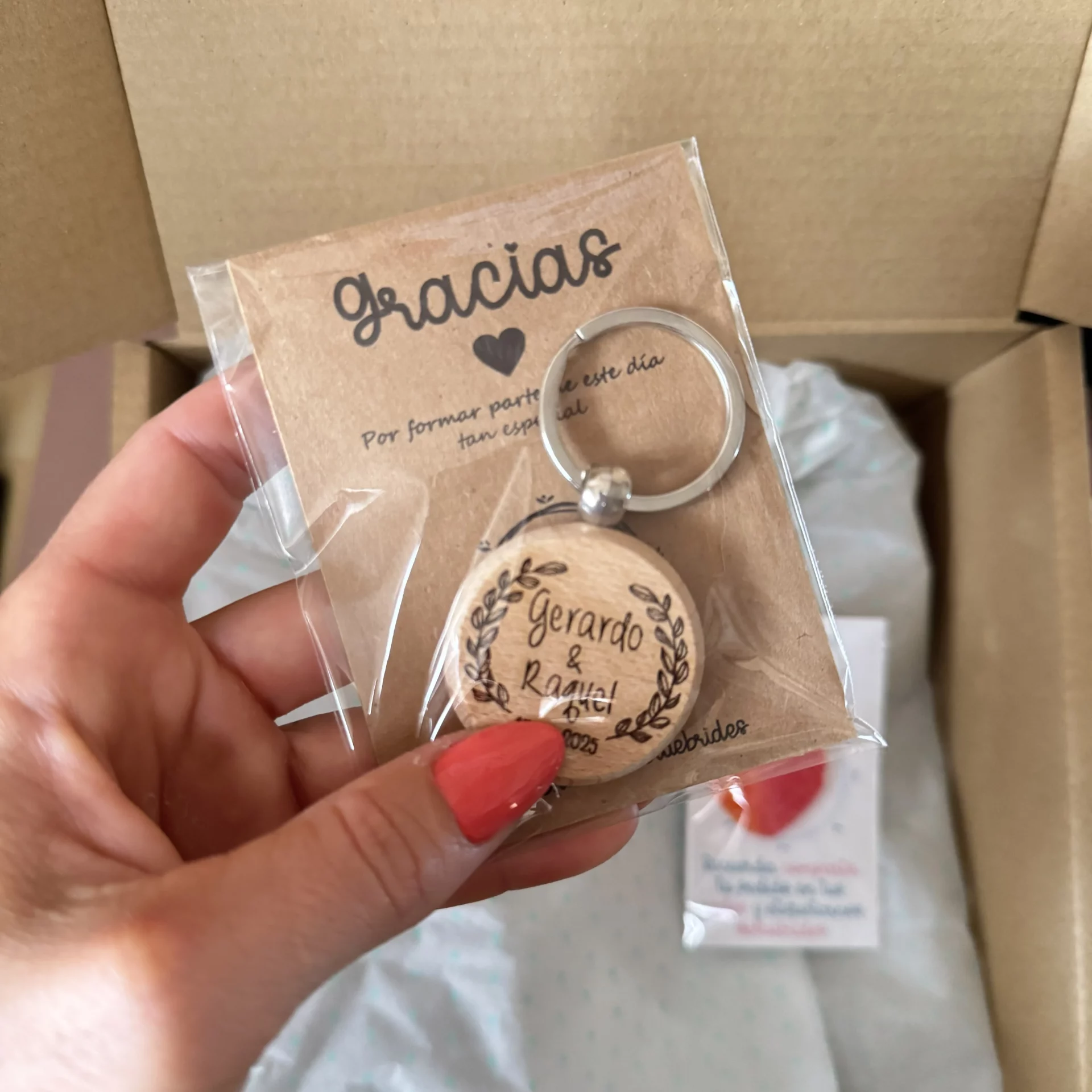llavero madera detalle boda listo para regalar