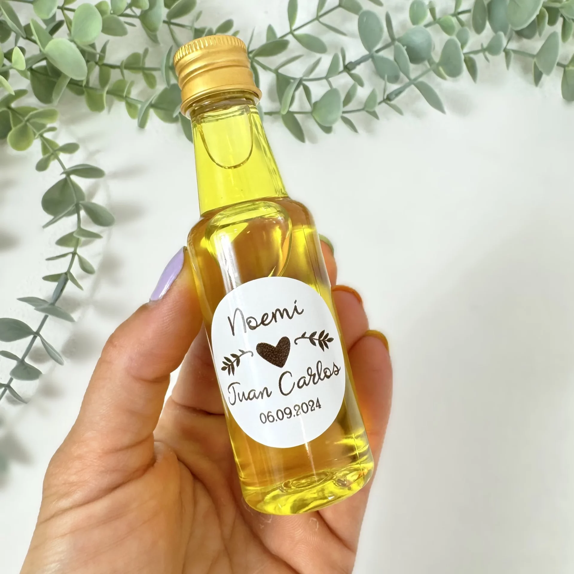 BOTELLA DETALLE DE BODA CON ETIQUETA PERSONALIZADA