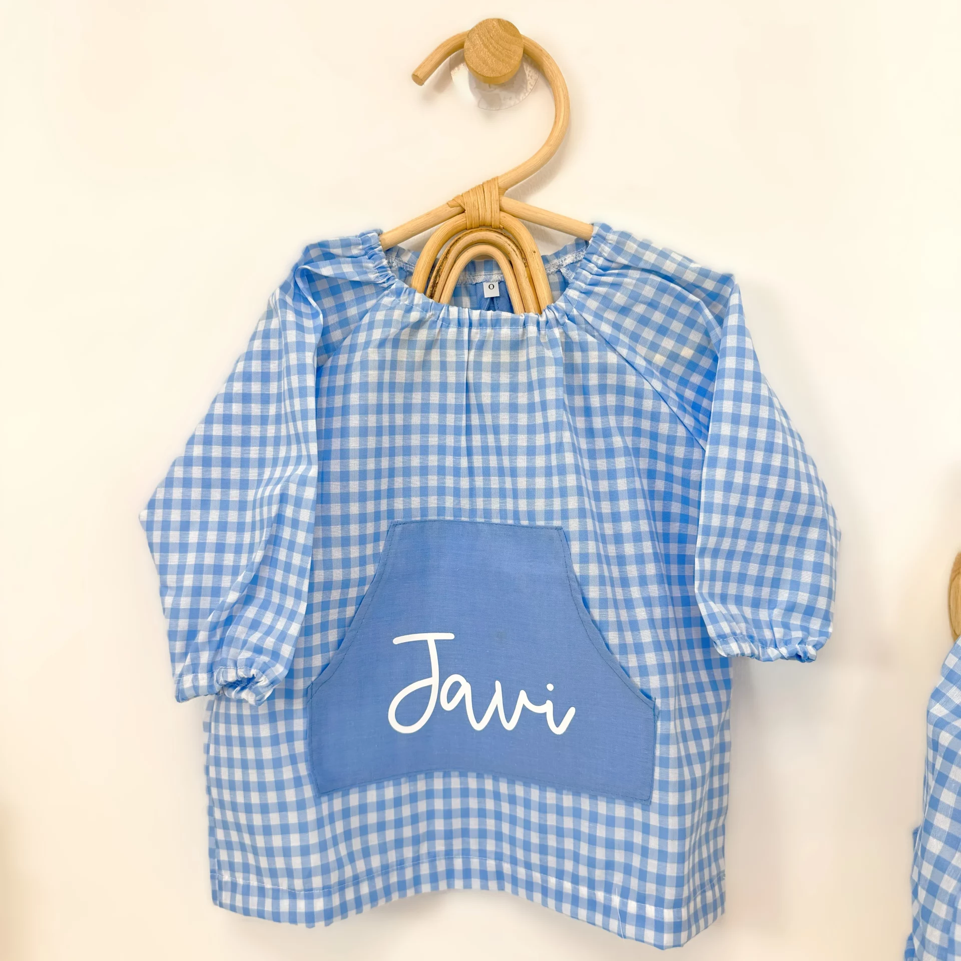 BATA GUARDERÍA AZUL PERSONALIZADA