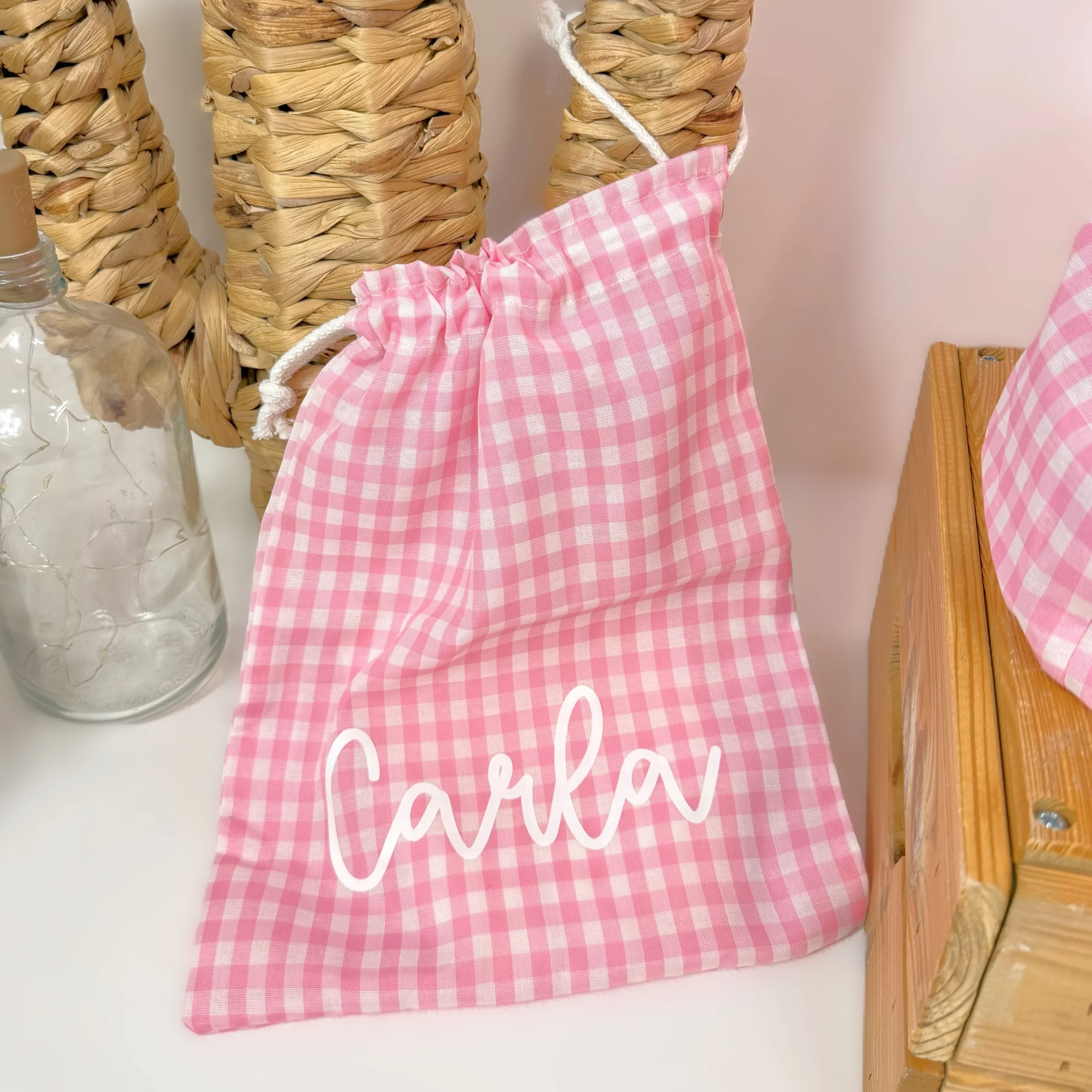 BOLSA MUDA PERSONALIZADA ROSABOLSA MUDA PERSONALIZADA ROSA