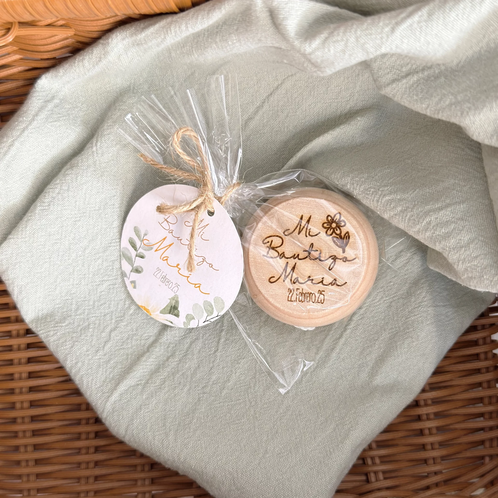 YoYo Bautizo Personalizado de Madera MARGARITA