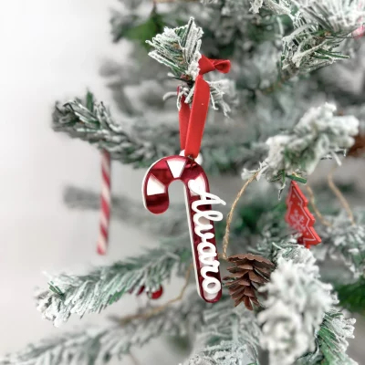 Adorno Bastón Caramelo Personalizado en metacrilato blanco y rojo