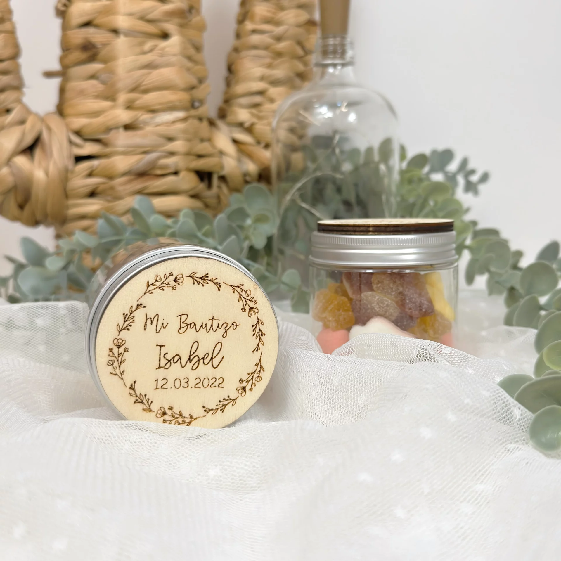 bote de chuches personalizado bautizo con tapa de madera