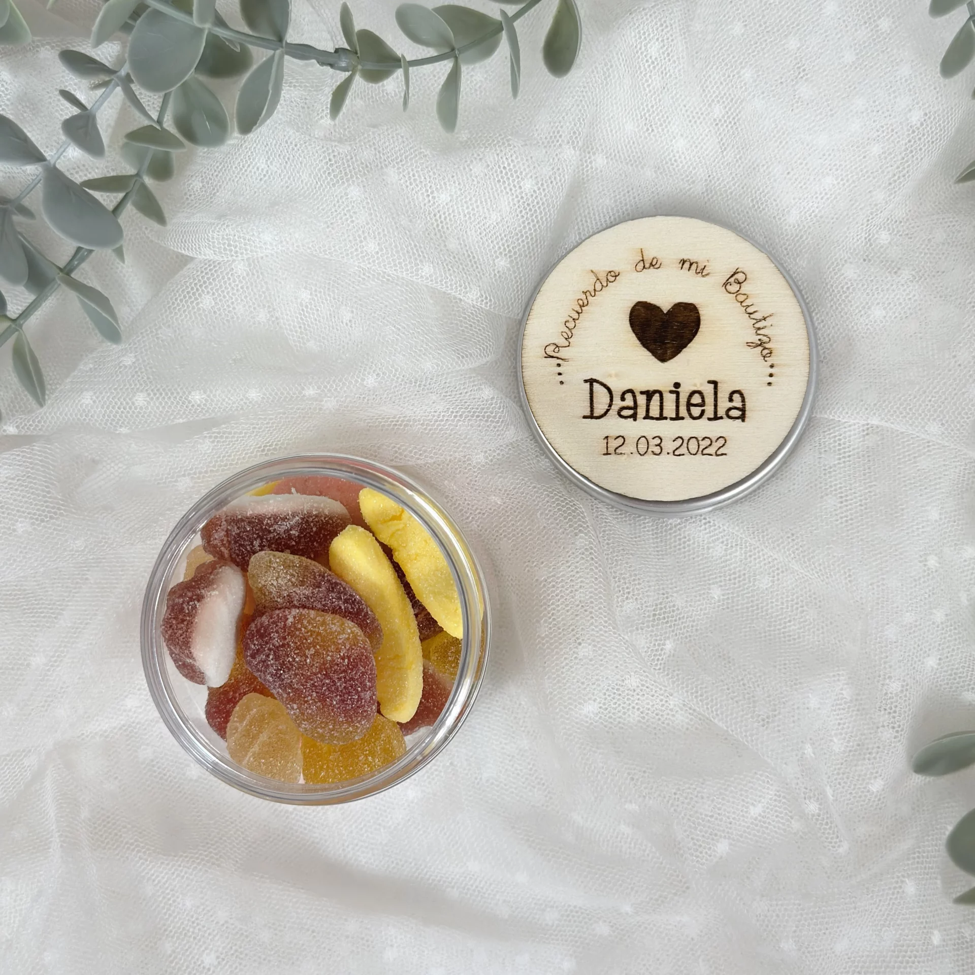 bote de chuches personalizado bautizo con tapa de madera CORAZON