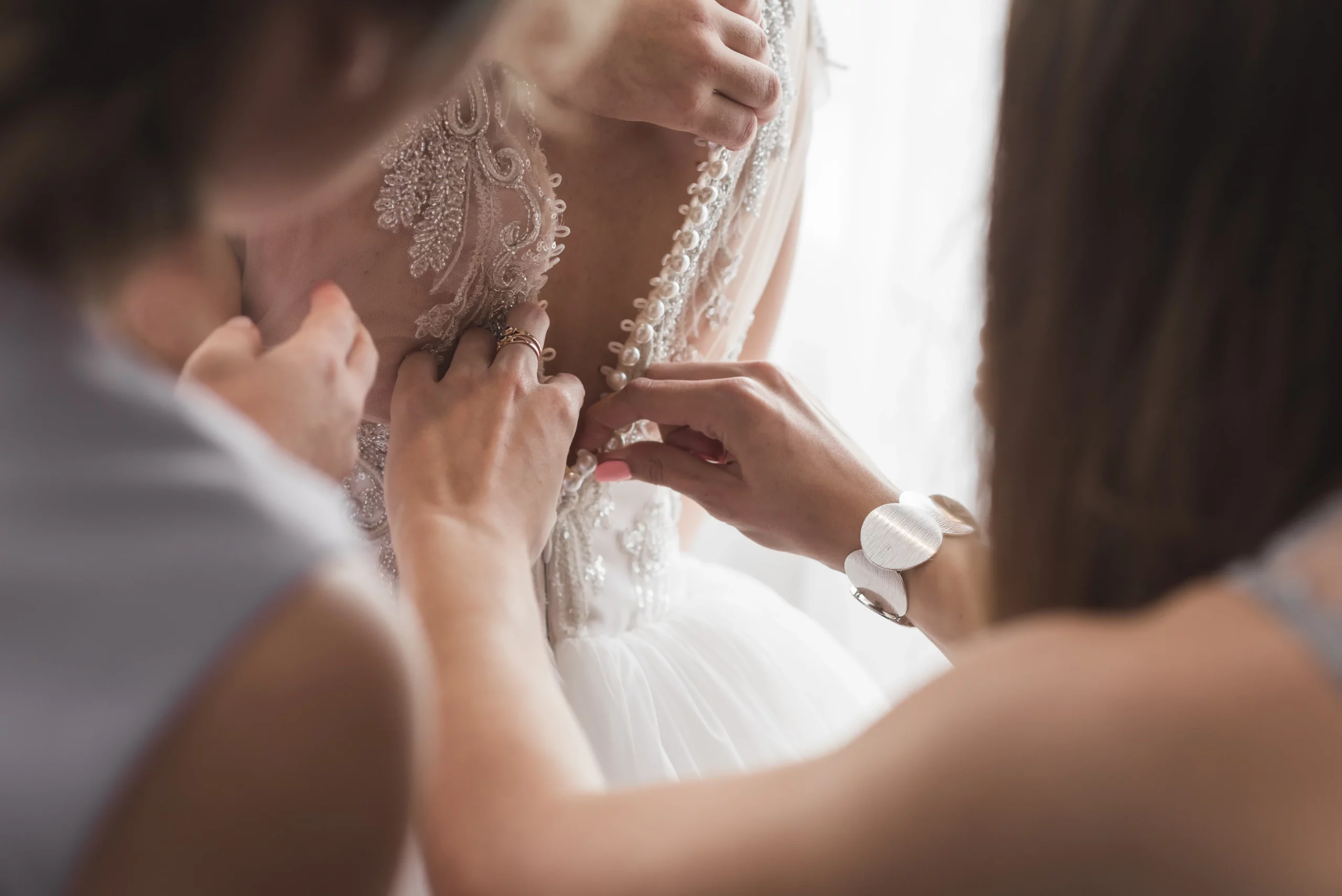 Perlas en las bodas actuales pendientes de perlas modernos tendencia