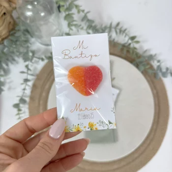 detalle invitados bautizo corazon gominola