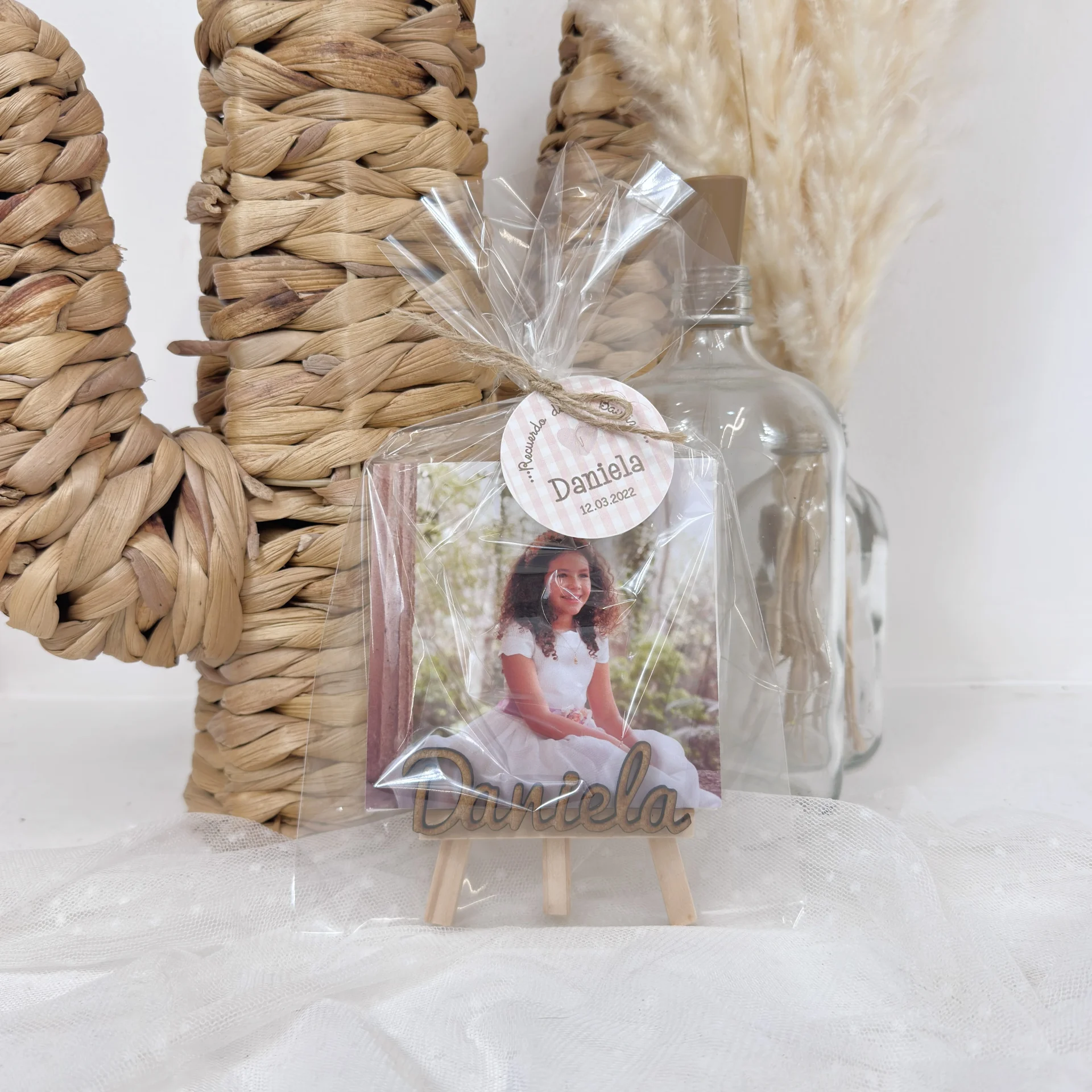 detalle comunion invitados original con caballete madera LISTO PARA REGALAR