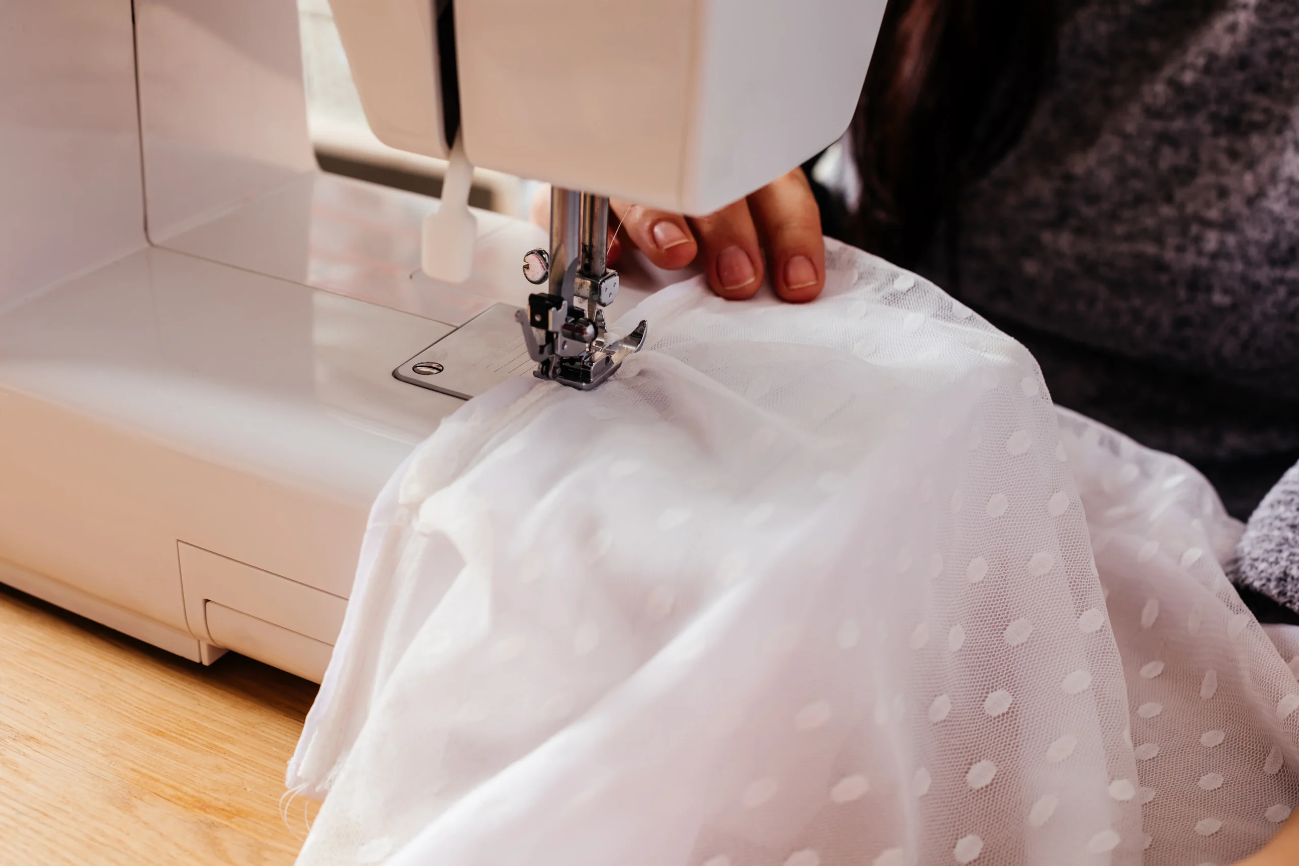 MAQUINA DE COSER TUL