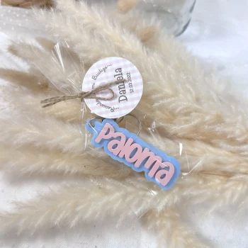 Recuerdo de bautizo personalizado con llavero de metacrilato